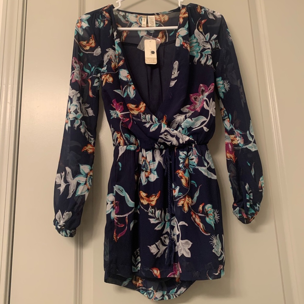 🦋Blue floral romper